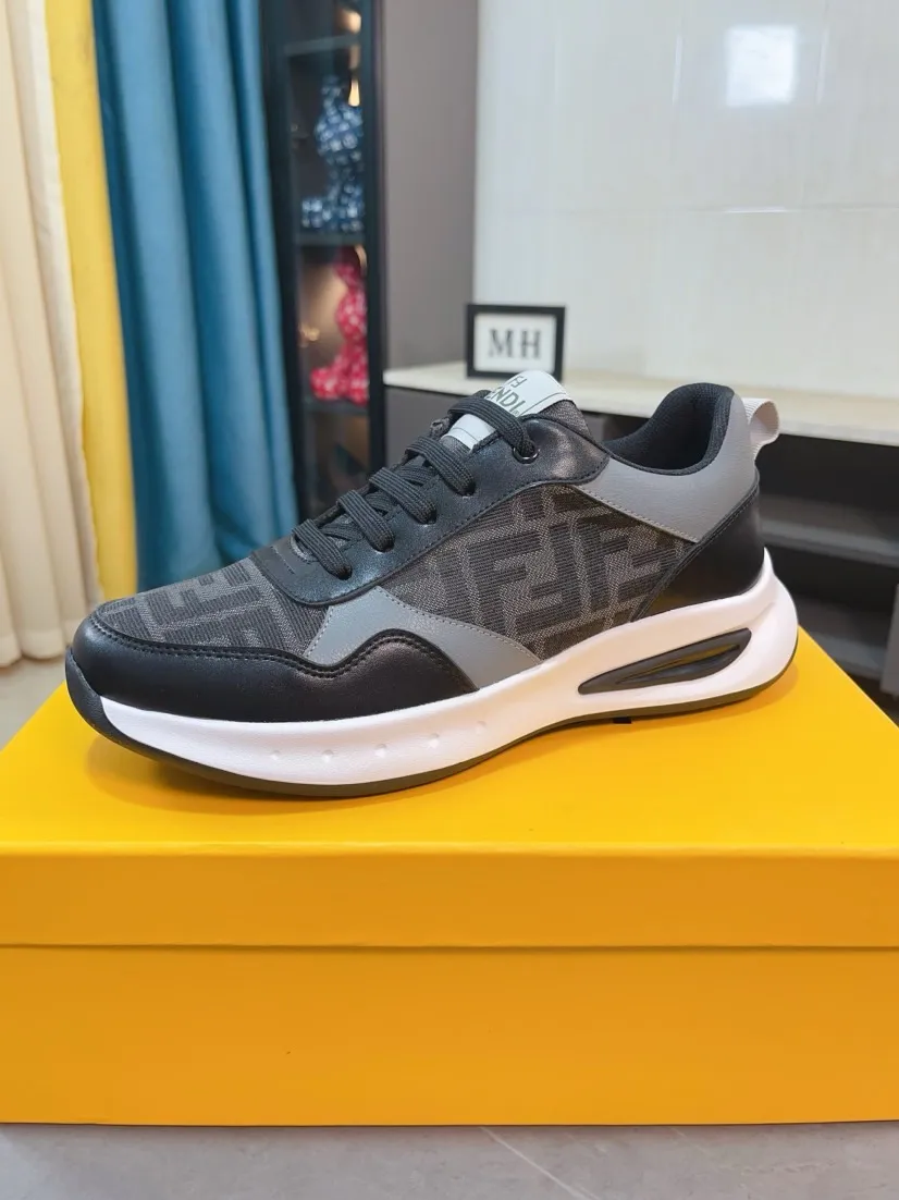 Men's Men's Shoes 💰438🌹🌹[fendi] Fendi's classic and comfortable men's, this complex sneaker is made of soft calfskin➕genuine leather lining➕original ultra-light rubber material with rough outsole. This unique light style is suitable for the casual and refined sensibility of this season. It is comfortable and natural on the feet. It is an everyday style for casual travel in autumn and winter! 38/44
